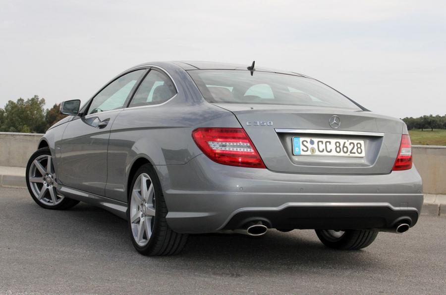  Mercedes-Benz C-Class Coupe 2012 года  (фото 25 из 99)